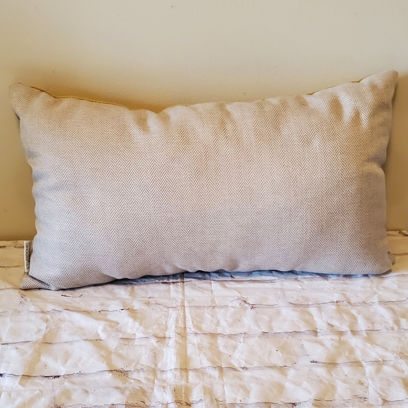 STUDIOCHIC Home Welcome Pillow EUC - Picture 3 of 5